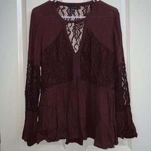 Maroon lace/floral bell sleeve top